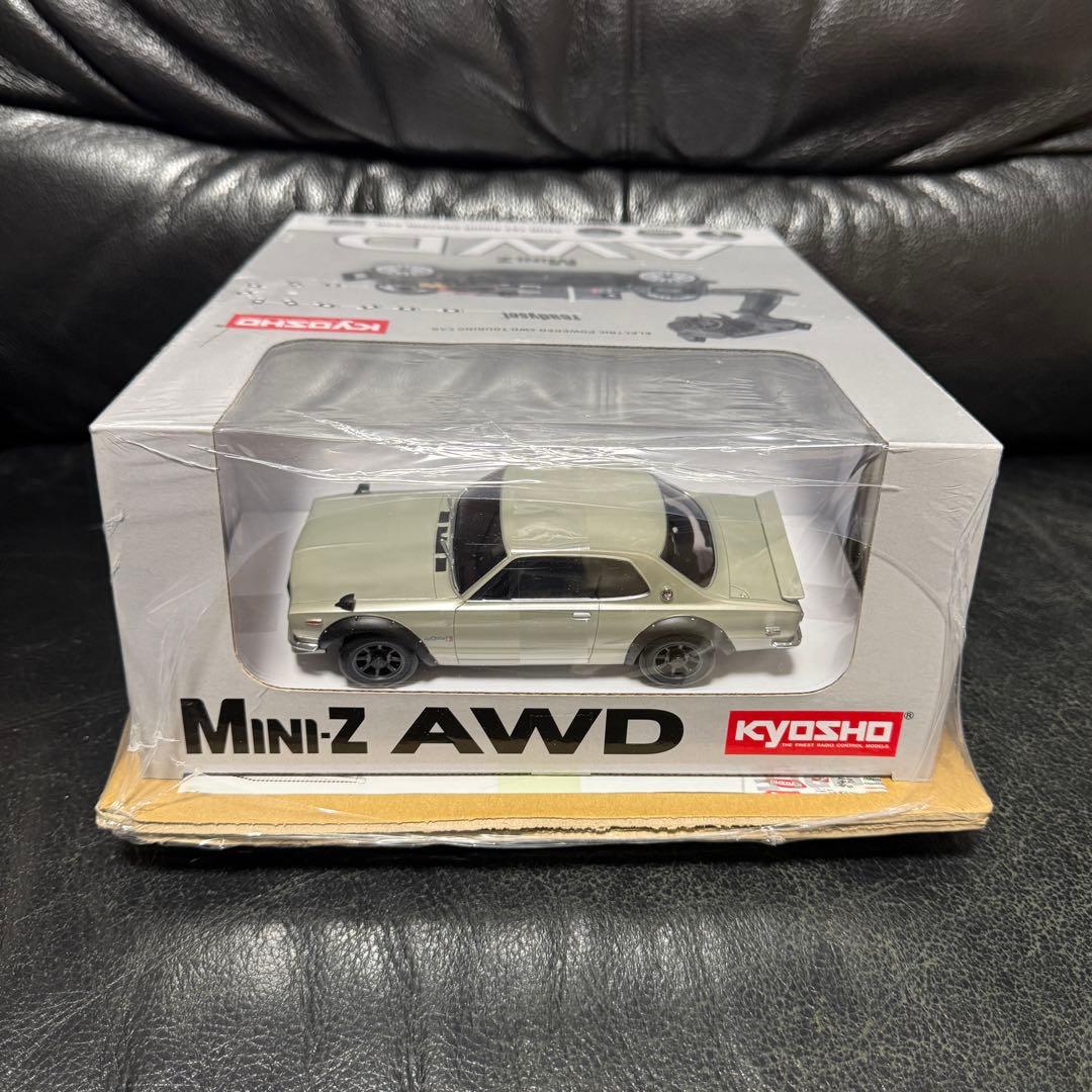 ミニッツAWD 日産 スカイライン 2000GT-R ジャイロおまけ付き ミニッツ 日産スカイライン2000GT-R(KPGC10)チューンド・バージョンの
