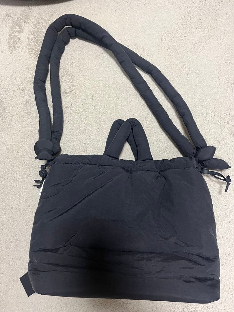使用数回　olend Ona Soft Bag ショルダーバッグ　ブラック 公式】ÖLEND オレンド Ona Soft Bag バッグ Black – CHELSEA