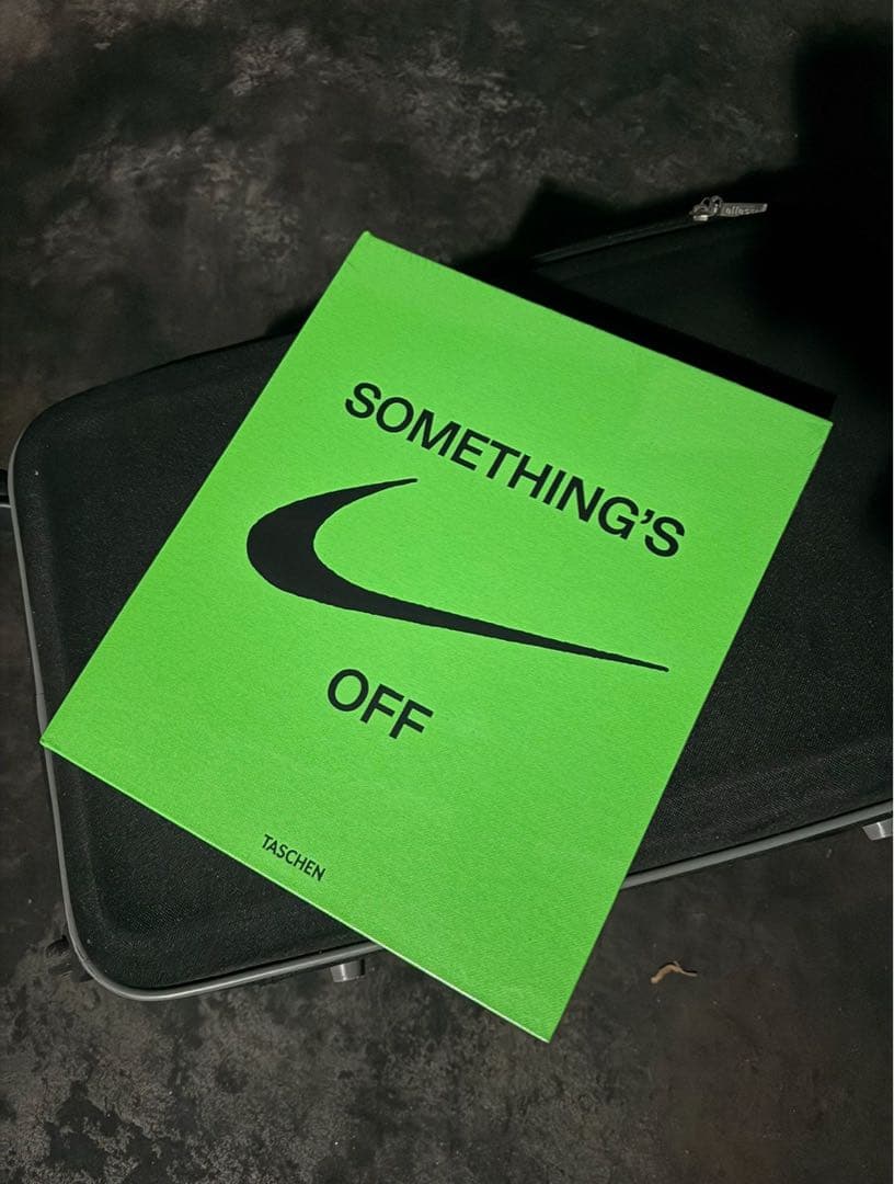アート・デザイン・音楽 SOMETHING'S OFF Virgil Abloh Will This Brooklyn Museum Show Produce a Future Virgil Abloh? | Vogue