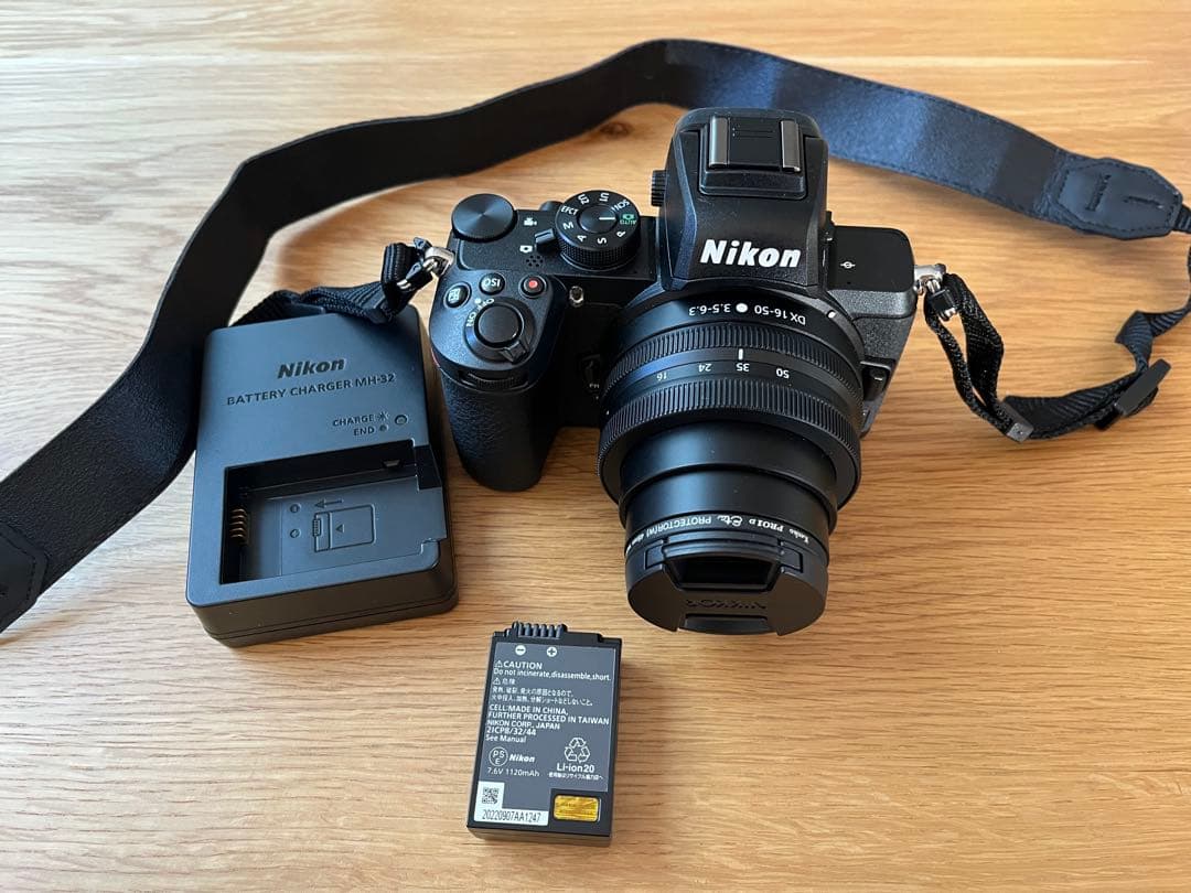 Nikon ミラーレス一眼カメラ Z50 NIKKOR Z DX 16-50mm Amazon.com : Nikon Z50 DX-Format Mirrorless Camera Body with