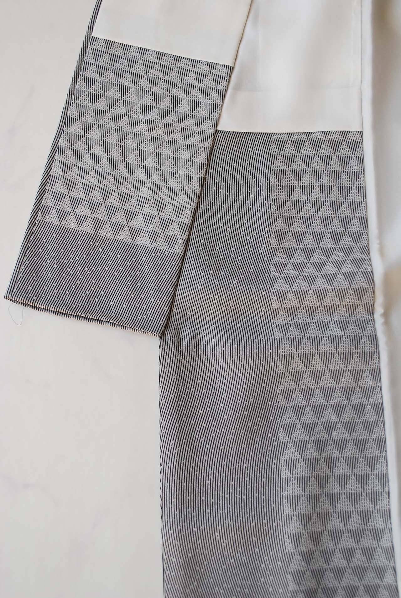 袷】灰色×黒 よろけ万筋 小紋 | 大山キモノ・ちぇらうなぼるた